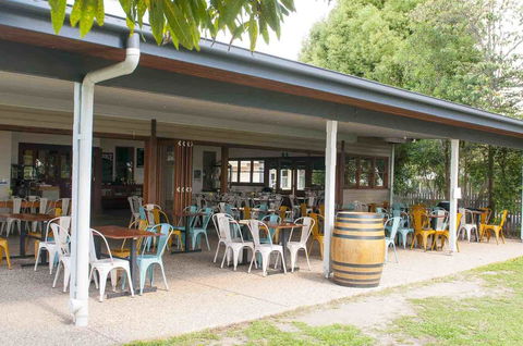 Ulmarra Hotel - Tourism Hervey Bay 3