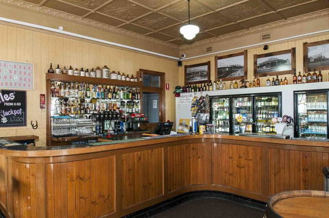 Ulmarra Hotel - Tourism Hervey Bay 2