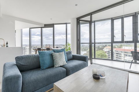Unbridled City & River Views - Hervey Bay Accommodation 1