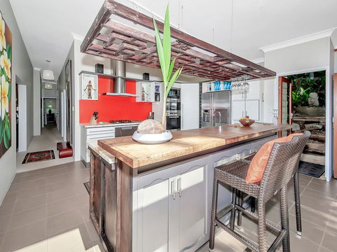 Unique, Tropical Rainforest Getaway - Hervey Bay Accommodation 3