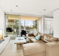 Unit 106 Plantation Resort - Rainbow Beach Walk to beach Views Aircon Pool Plantation Resort - Tourism Hervey Bay
