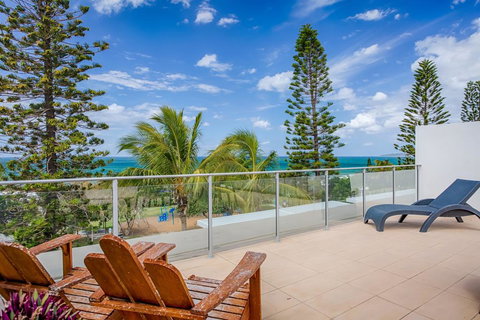 Unit 206 Plantation, Rainbow Beach, Incredible Views, Top Floor, Ocean Facing - Tourism Hervey Bay 0