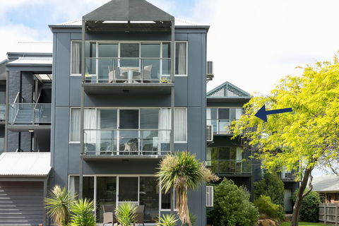 Unit 9 Bellevue - Hervey Bay Accommodation 1