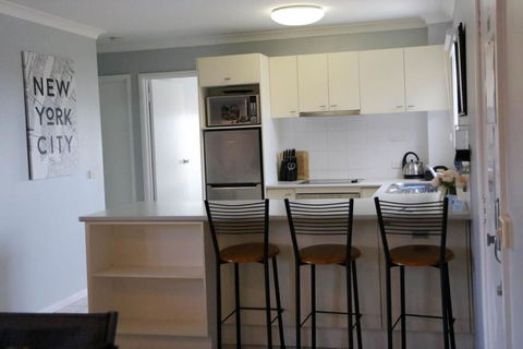 Unit 9 Bellevue - Hervey Bay Accommodation 2