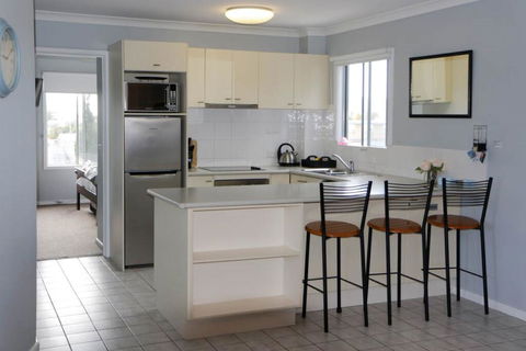 Unit 9 Bellevue - Hervey Bay Accommodation 3