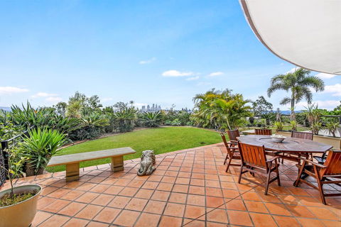 Unrivaled Ocean And City Views From Resort Style 3bed With Garden - Hervey Bay Accommodation 0