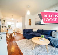 Urban Beach Shack-Metres from the Beach  Cafes - Hervey Bay Accommodation