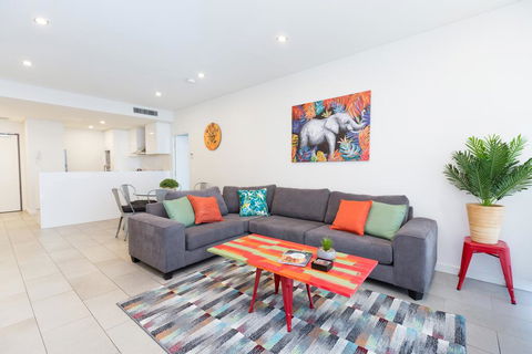 Urban Jungle! Executive Apartment In Heart Of CBD - Hervey Bay Accommodation 0