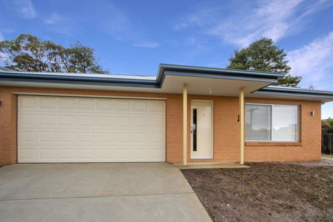 V & V Family Dream Away - Hervey Bay Accommodation 0