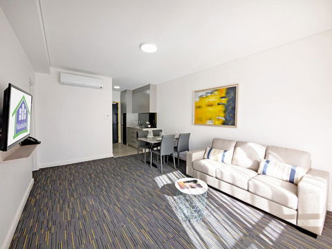 Value Suites Penrith - Tourism Hervey Bay 1