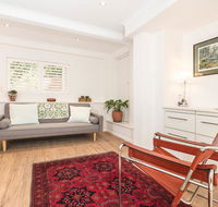 Vibrant Oversized Studio in Leafy Balgowlah - Hervey Bay Accommodation