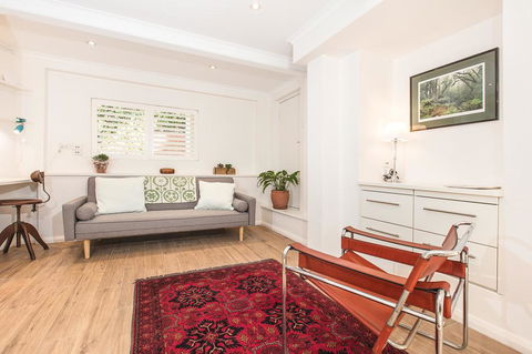 Vibrant Oversized Studio In Leafy Balgowlah - Hervey Bay Accommodation 0