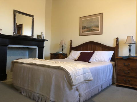 Victoria House - Hervey Bay Accommodation 2