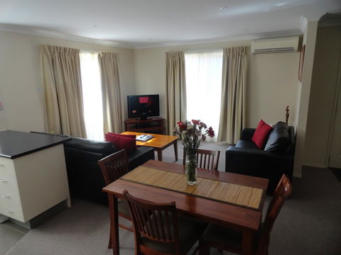 Victoria Lodge Motor Inn & Apartments - Tourism Hervey Bay 1