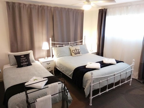 Victoria At Redcliffe Bed & Breakfast - Hervey Bay Accommodation 0
