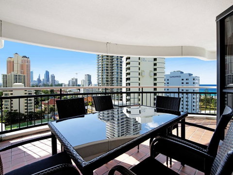 Victoria Square 2 Bed Ocean View Broadbeach - Hervey Bay Accommodation 1