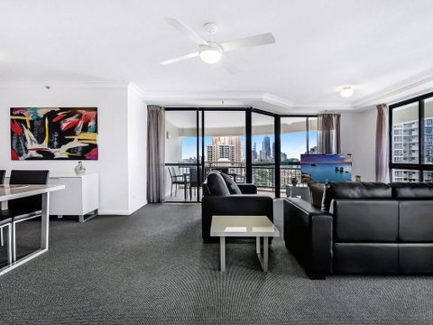 Victoria Square 2 Bed Ocean View Broadbeach - Hervey Bay Accommodation 2