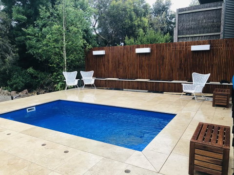 Victorian Beach House - Hervey Bay Accommodation 1