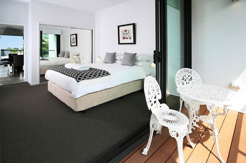Views From Red Hill - Modern And Spacious Split-Level Executive 3BR Red Hill Apartment Close To CBD - Tourism Hervey Bay 3