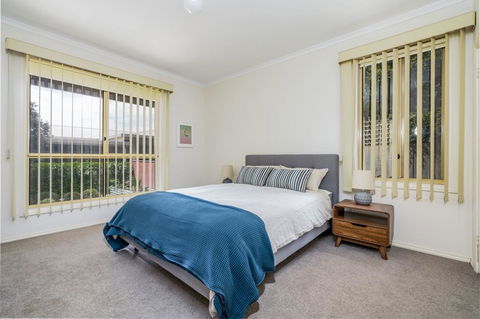 VIEWS FOREVER - INVERLOCH - Hervey Bay Accommodation 2