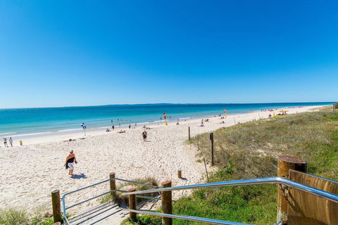 Views Of Moreton Island From Balcony At Beachside Haven Rickman Pde, Woorim - Tourism Hervey Bay 3