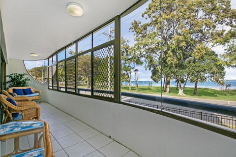 Views, Pool, Air Conditioning - Karoonda Sands Welsby Pde, Bongaree - Tourism Hervey Bay 0