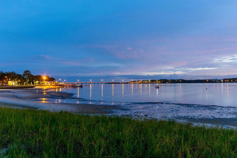 Views, Pool, Air Conditioning - Karoonda Sands Welsby Pde, Bongaree - Tourism Hervey Bay 2