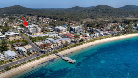 Views, Views & More Views, Sub-Penthouse In Shoal Bay - Hervey Bay Accommodation 3