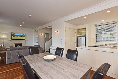 Villa 2br Grange Resort Condo Located Within Cypress Lakes Resort (nothing Is More Central) - Hervey Bay Accommodation 1
