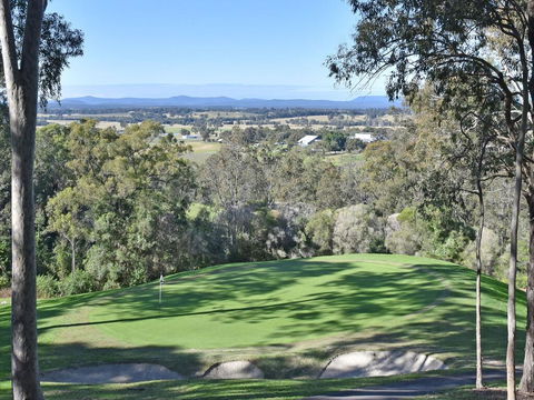 Villa 2br 540 Greenview Resort Condo Located Within Cypress Lakes Resort Nothing Is More Central - Tourism Hervey Bay 0