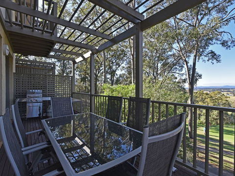 Villa 2br 540 Greenview Resort Condo Located Within Cypress Lakes Resort Nothing Is More Central - Tourism Hervey Bay 1