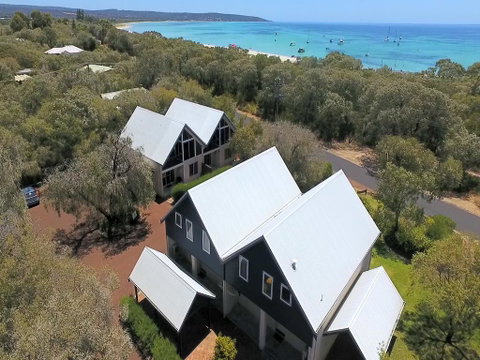 Villa 5 Whitesands - Hervey Bay Accommodation 0