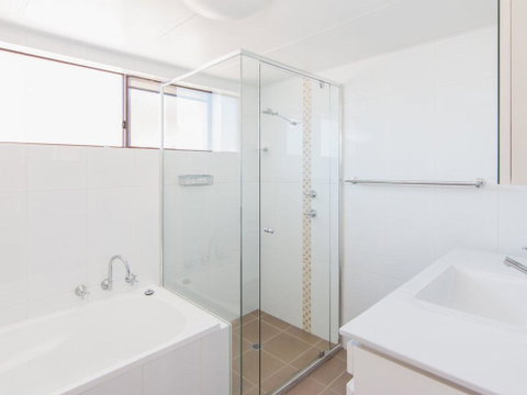 Villa Capri 3, Just A Hop, Skip And Jump To Bowling Club - Hervey Bay Accommodation 1