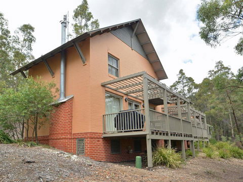 Villa Executive 2br Barbera Resort Condo Located Within Cypress Lakes Resort (nothing Is More Central) - Tourism Hervey Bay 3