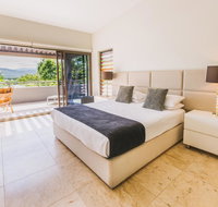 Villa Mercedes - Luxury Holiday Villa - Hervey Bay Accommodation