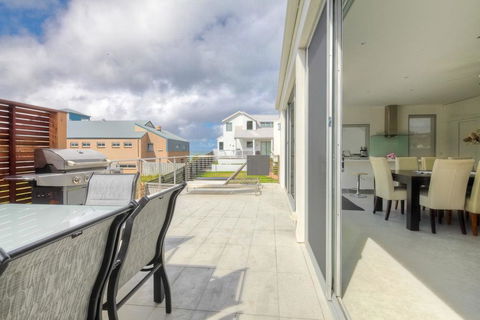 Villa Moyne - Located In A Quiet Cul De Sac And Designed For Beach Families - Tourism Hervey Bay 2