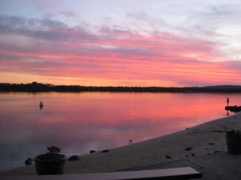 Villa Riviera On River Front - Hervey Bay Accommodation 0