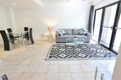 Villa Via Veneto - Hervey Bay Accommodation 0