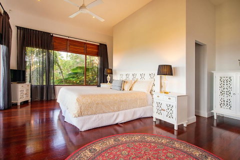 Villa Vivante - Hervey Bay Accommodation 2