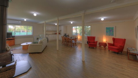 Village Stays Coldstream Gallery Bungalow - Hervey Bay Accommodation 1
