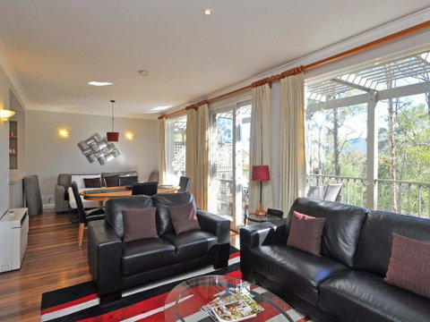 Villas Treinta (Sleeps 30) Resort Condos Located Within Cypress Lakes Resort (nothing Is More Central) - Hervey Bay Accommodation 3