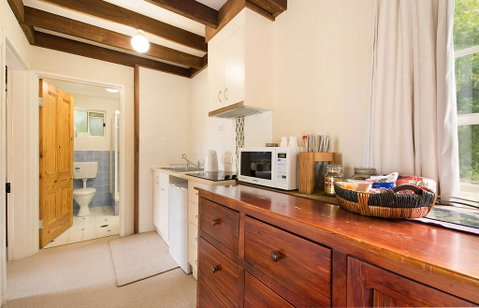 Vineyard Cottages - Hervey Bay Accommodation 3
