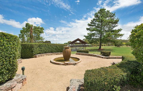 Vineyard Cottages - Hervey Bay Accommodation 1