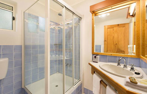 Vineyard Cottages - Hervey Bay Accommodation 2