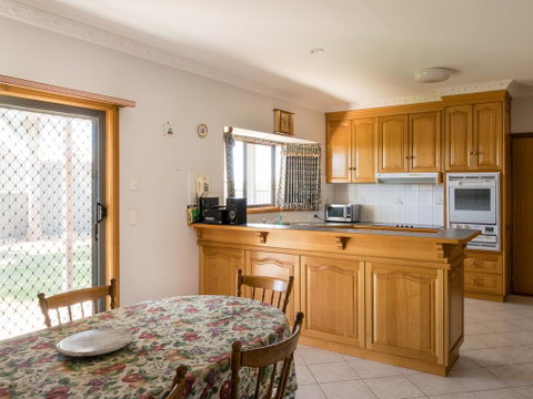 Vineyard Retreat Mildura - Hervey Bay Accommodation 3