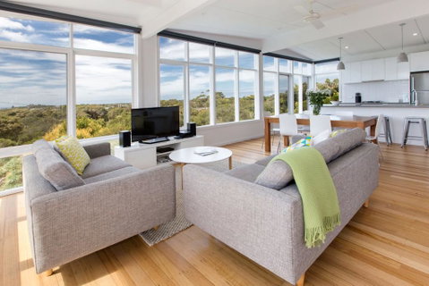 Vision Ave - Hervey Bay Accommodation 0