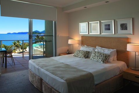 Vue Apartments Trinity Beach - Hervey Bay Accommodation 3