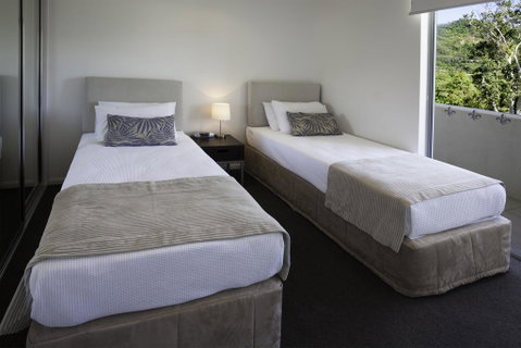 Vue Apartments Trinity Beach - Hervey Bay Accommodation 1