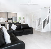 Wagga Apartments 5 - Hervey Bay Accommodation