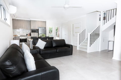 Wagga Apartments #5 - Hervey Bay Accommodation 0